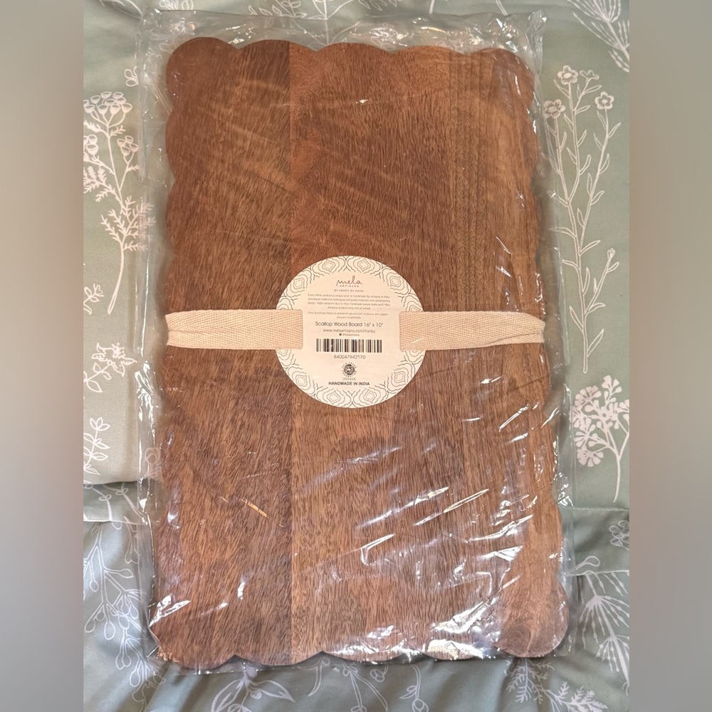 Mela Artisans scalloped wood board